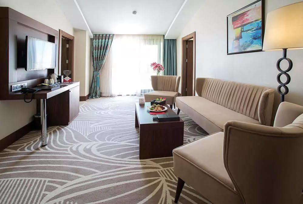 Ramada By Wyndham Yalova Hotel Yalova  Ngoại thất bức ảnh